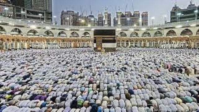 Stafsus Menag Imbau Petugas-Jemaah Haji Bijak Bermedsos Selama di Saudi: Sebarkan Informasi Positif!
