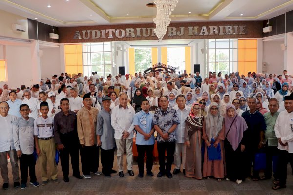 Silaturahmi Alumni Smansa, Wali Kota Tasming Hamid Dorong Sinergi untuk Parepare Maju