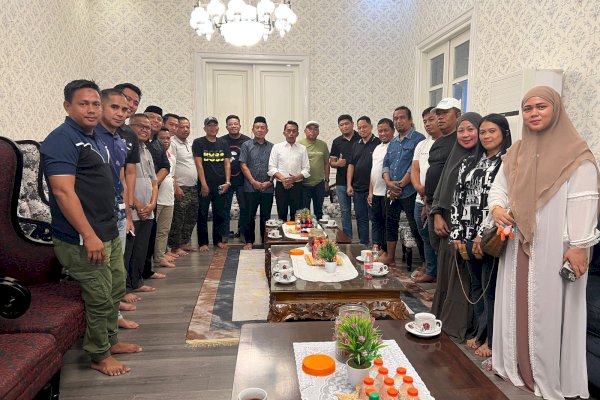 Bupati Syaharuddin Alrif Kumpulkan Peternak-Pedagang Sidrap, Bahas Harga Acuan Telur Ayam Ras