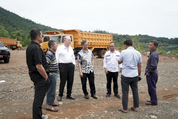 Kunjungi Lutim, Investor Asal Dubai Tinjau Lokasi Rencana Proyek Energi Terbarukan