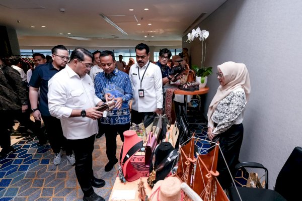 Di Hadapan Menteri, Gubernur Andi Sudirman Terima Kasih ke Presiden Prabowo Jadikan Sulsel RPJMN Ekraf