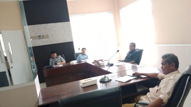 Ketua DPRD Barru Pimpin Rapat Bamus.