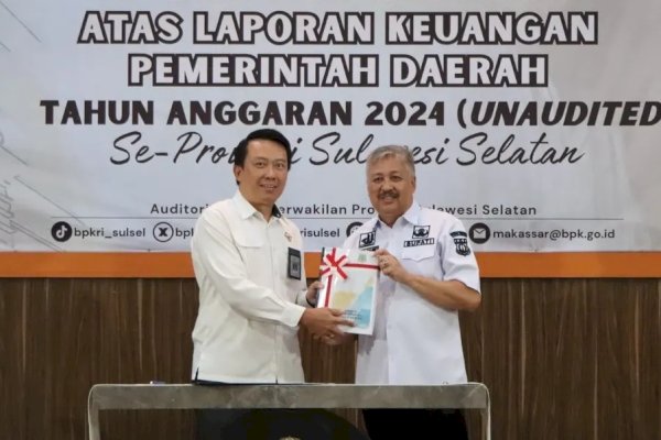 Bupati Pinrang Serahkan LKPD Unaudited TA 2025 ke BPK RI Sulsel