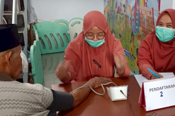 Dinkes Pinrang Gelar Vaksin Meningitis dan Polio untuk Calon Jemaah Haji