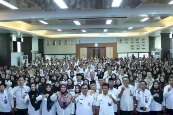 Gelar Pertemuan Bersama Kepala Sekolah, Bupati Takalar Daeng Manye Komitmen Tingkatkan Mutu Pendidikan