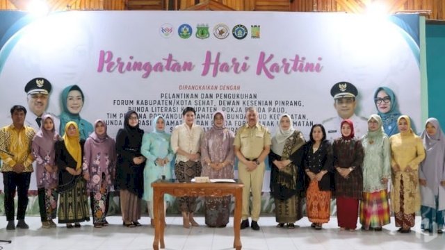 Pelantikan dan Pengukuhan sejumlah pengurus organisasi wanita.