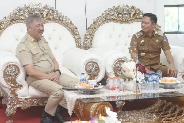 Silaturahmi, Irwan Hamid Bersama Yusuf Ritangnga Bahas Masalah Jalan Poros Batas di Kecamatan Batulappa