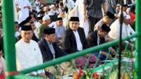 Bersama Ribuan Masyarakat, Wali Kota Makassar Tunaikan Salat Idulfitri di Lapangan Karebosi