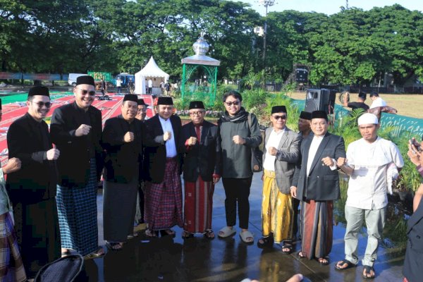 Pj Sekda Makassar Irwan Adnan Dampingi Wali Kota Salat Idulfitri di Karebosi dan Gelar Open House di Rujab