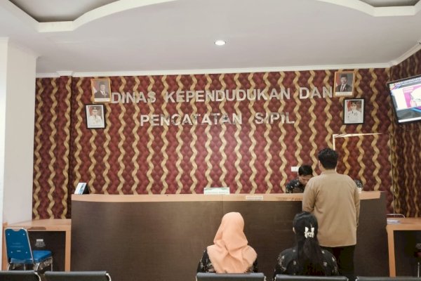Kepala Dinas Dukcapil Luwu Timur Oksen Bija: Layanan Adminduk Gratis!