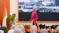Melinda Aksa Tampil Memukau di Ajang Fashion Show Warisan Budaya
