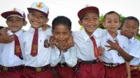 MK Putuskan SD SMP Wajib Gratis Termasuk Sekolah Swasta, Ini Respons Mendikdasmen