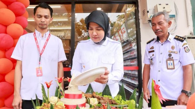 Aliyah Mustika Ilham Resmikan Gerai Circle K.