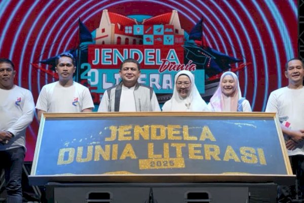Hari Pendidikan Nasional, Munafri Ajak Generasi Muda Tingkatkan Minat Baca Lewat Literasi