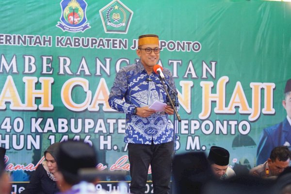 Paris Yasir Lepas 345 Jemaah Calon Haji Asal Jeneponto: Semoga Seluruh Rangkaian Ibadah Berjalan Lancar dan Mabrur