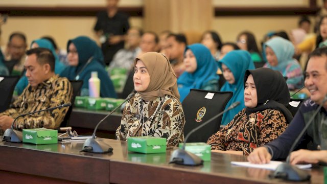 Wakil Wali Kota Makassar, Aliyah Mustika Ilham, menghadiri Rapat Koordinasi Tim Percepatan Penurunan Stunting (TPPS).