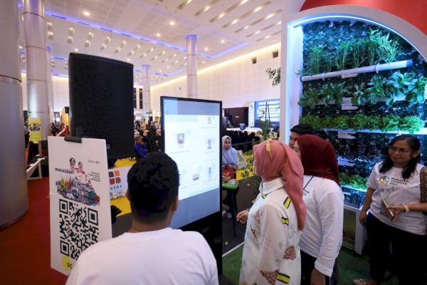Dukung UMKM dan Budaya Lokal, Aliyah Mustika Ilham Kunjungi Booth Makassar di APEKSI