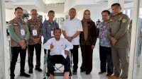 Pastikan Ujian Lancar, Bupati Irwan Bareng Ketua TP PKK Tinjau Tes PPPK Tahap II Luwu Timur