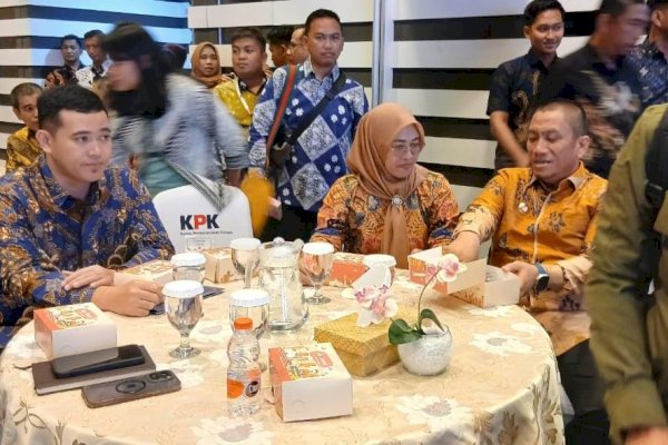 Bupati Lutim Ibas Hadiri Rakor Pemberantasan Korupsi Daerah di Kantor KPK 