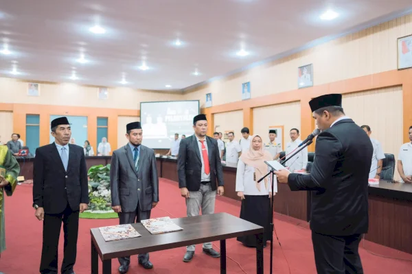 Bupati Uji Nurdin Lantik Direktur Perseroda dan Direktur PDAM Bantaeng