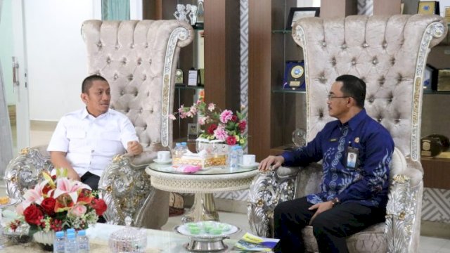 Bupati Luwu Timur, H. Irwan Bachri Syam, menerima audiensi dari Kepala Badan Kependudukan dan Keluarga Berencana Nasional (BKKBN) Provinsi Sulawesi Selatan, Shodiqin, SH., MM.