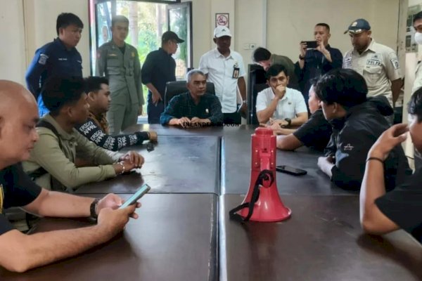 Puluhan Mahasiswa Sambangi DPRD, Lapor Dugaan Pelanggaran Salah Satu Cafe di Makassar