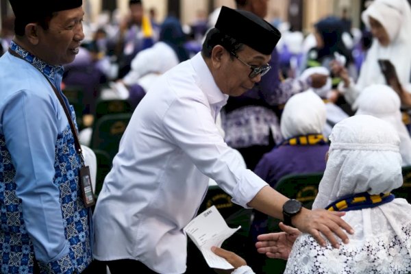 Bupati Soppeng Ajak jamaah Calon Haji Jaga Kesehatan dan Kekompakan Selama di Tanah Suci