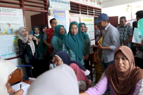Tinjau Posyandu Nusa Indah 4, Melinda Aksa: Garda Terdepan Kesehatan Ada di Masyarakat