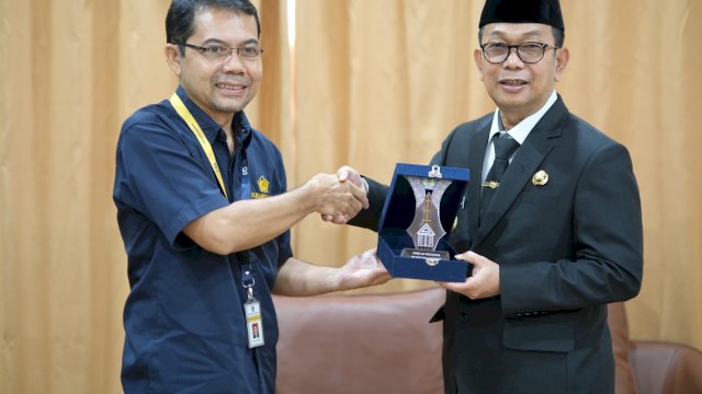 Bupati Soppeng Suwardi Haseng Terima Kunjungan Silaturahmi Kepala KPP Pratama Watampone.