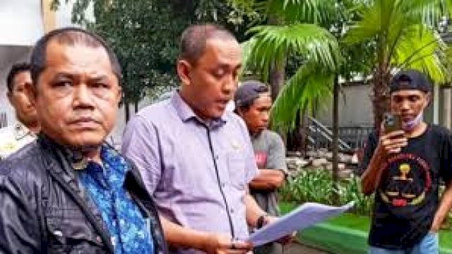 Legislator Makassar Tri Sulkarnain Ahmad Terima Aspirasi Mahasiswa Soal Parkir Liar