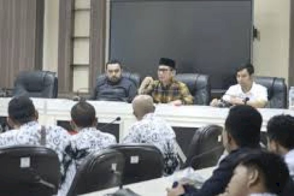 DPRD Makassar Desak Pemkot Carikan Solusi Terkait Tuntutan Guru Soal Kepastian SK Sertifikasi