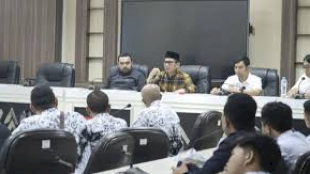 DPRD Makassar Desak Pemkot Carikan Solusi Terkait Tuntutan Guru Soal Kepastian SK Sertifikasi