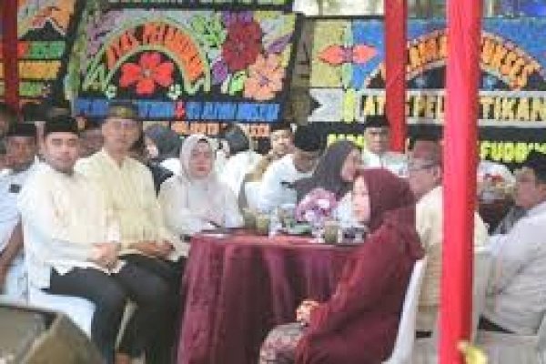 Pimpinan dan Anggota DPRD Makassar Hadiri Buka Puasa Bersama Wali Kota