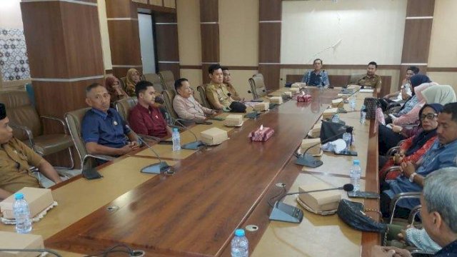 DPRD Kabupaten Barru gelar kunjungan kerja ke DPRD Wajo.