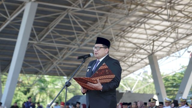 Munafri - Aliyah Komitmen Majukan Pendidikan di Kota Makassar.