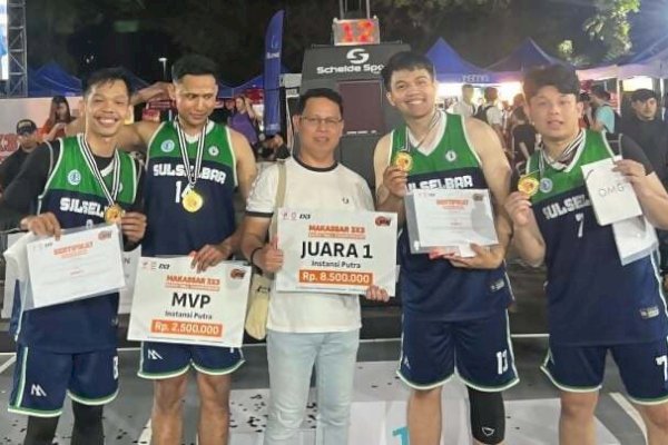 Tim Basket Bank Sulselbar Juara Pertama Makassar 3X3 Basketball Championship 2025