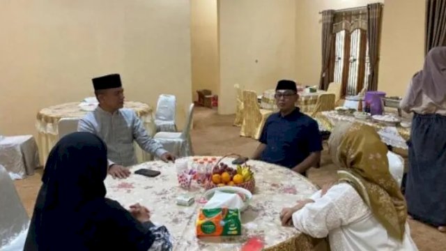 Hari Raya Idul Adha, Ketua DPRD Pangkep Haris Gani Terima Silaturahmi Kapolres di Kediamannya