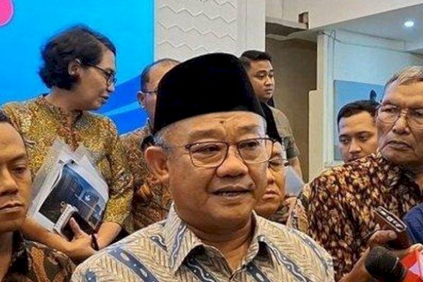 Mendikdasmen soal Putusan MK Sekolah Gratis untuk Swasta: Itu Bahasa Media, Keputusannya Tidak