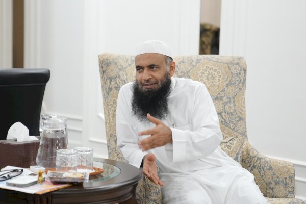 Pimpin Salat Iduladha, Imam Besar Masjid dari Makkah Merasa Terhormat