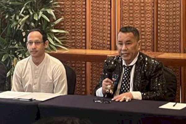 Didampingi Hotman Paris, Nadiem Bicara soal Dugaan Korupsi Pengadaan Laptop
