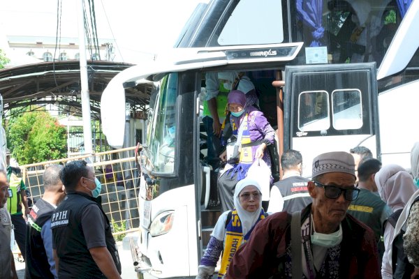 275 Jamaah Haji Kabupaten Soppeng Tiba di Makassar, Diharapkan jadi Haji Mabrur