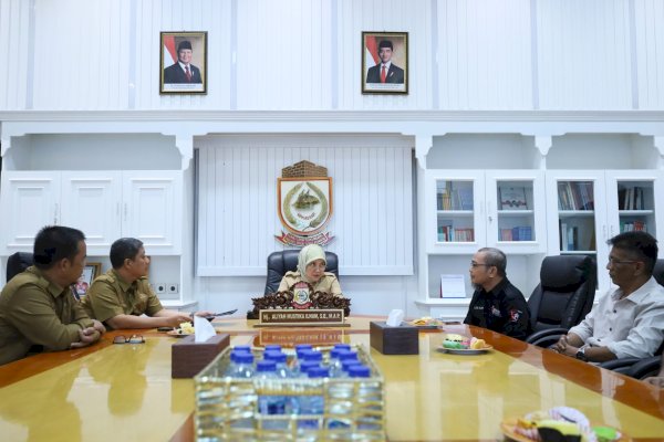 Wawali Makassar Terima Audiensi LMMC 90’s Bahas Program “Berkarya Tanpa Narkoba”