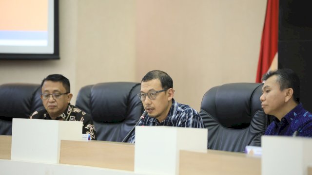 Sekertaris Daerah (Sekda) Kota Makassar Andi Zulkifly, memimpin Rapat Koordinasi persiapan Lomba Kelurahan Terpadu tingkat Provinsi Sulsel tahun 2025.