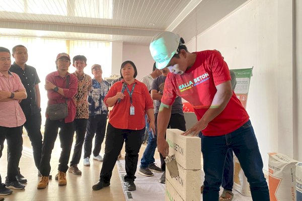 Kalla Beton Kenalkan Mortar Instan dalam Constructor’s Lab Citraland Celebes