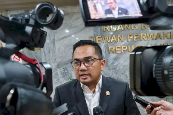 Ketua Komisi II Hormati Keputusan MK terkait Pemilu Nasional dan Lokal