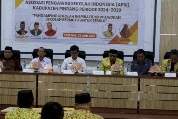 Hadiri Pelantikan APSI Pinrang, Sekda Calo Kerrang: Pengawas Ujung Tombak Pembinaan Sekolah