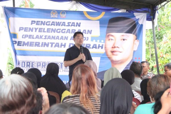 Andre Tanta Pengawasan APBD di Ende, Warga Minta Realisasikan Janji Program Kesejahteraan Lansia