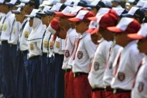 MK Putuskan SD-SMP Gratis, Mendikdasmen: Swasta Masih Boleh Pungut dengan Syarat