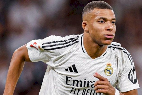 PSG Akhirnya Juara Liga Champions, Kylian Mbappe Hanya Bisa Mengucap Selamat