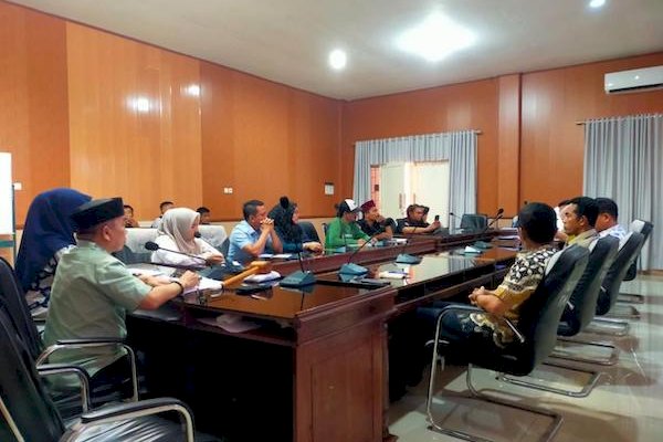 Komisi II DPRD Jeneponto Gelar RDP Penyesuaian HPP